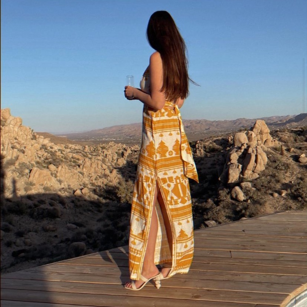 JOHANNA ORTIZ
Facundo printed linen maxi halter dress